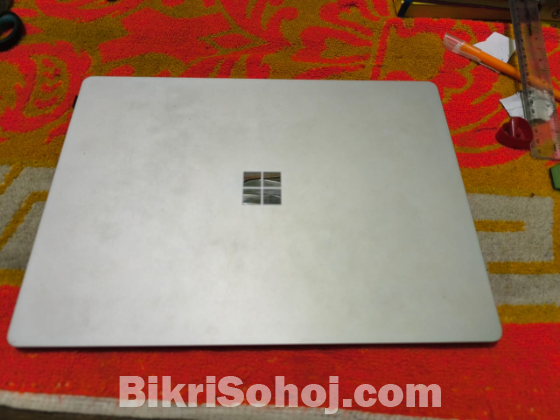 Microsoft Surface Laptop 2